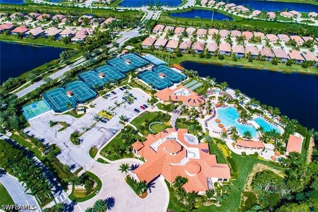 property at 9735 Acqua Ct