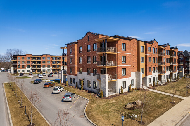 200 Roméo-Gaudreault in St-Charles-Borromée, QC - Building Photo - Building Photo