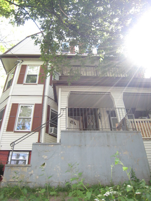 45 Main St, Unit 3