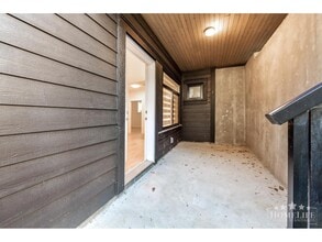 16775-16718 18 Ave in Surrey, BC - Building Photo - Building Photo