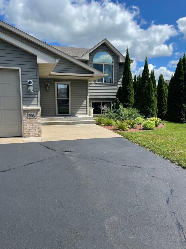 property at 506 Ellie Ct