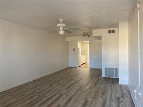 911 Washington Ave SW in Largo, FL - Building Photo - Building Photo