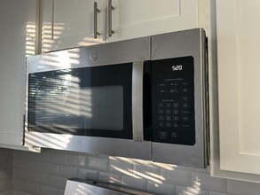 125 Corbin Ave in Jersey City, NJ - Foto de edificio - Building Photo