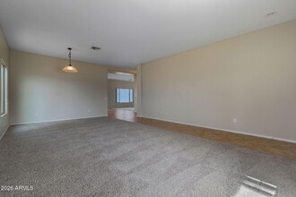 9444 W Hubbell St in Phoenix, AZ - Building Photo - Building Photo