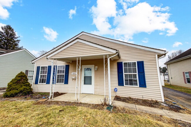 1646 S Champion Ave in Columbus, OH - Building Photo - Building Photo