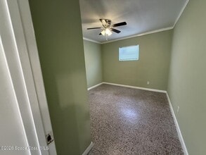 3485 US-1 in Mims, FL - Foto de edificio - Building Photo