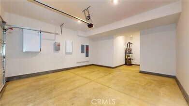 8421 Gabrielino Ct in Rancho Cucamonga, CA - Building Photo - Building Photo