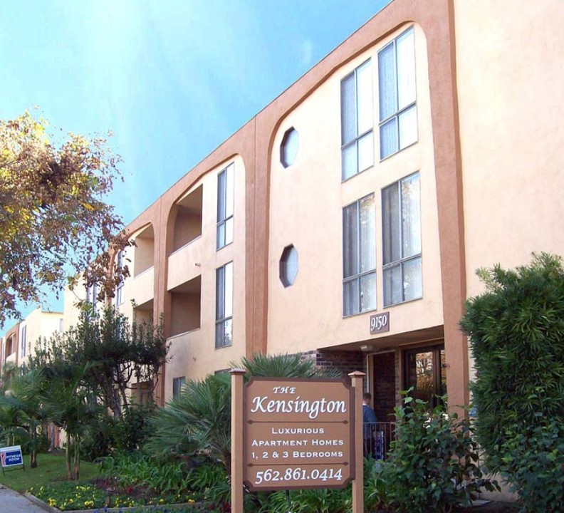 The Kensington Apartments in Downey, CA - Foto de edificio