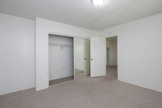 4853 Orchard Ave-Unit -06 in San Diego, CA - Foto de edificio - Building Photo