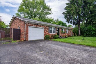 119 E French St in Elizabethtown, KY - Building Photo - Building Photo