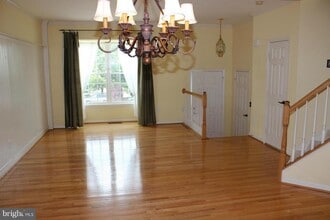 13502 Nickleback Ct in Herndon, VA - Building Photo - Building Photo