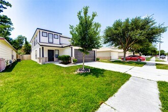 1810 Adobe Stone Dr in Humble, TX - Building Photo - Building Photo