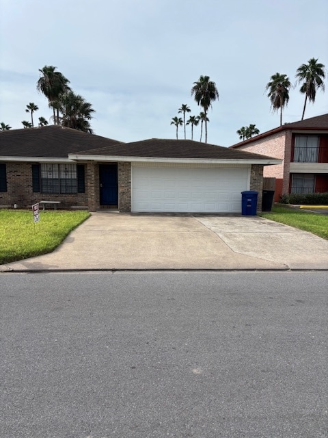 619 W Iris Ave in McAllen, TX - Building Photo - Building Photo