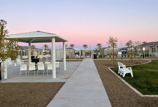 Bungalows at Asante in Surprise, AZ - Foto de edificio - Building Photo