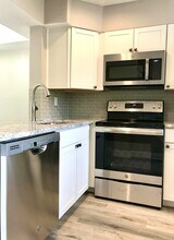 2530 E North St, Unit 5D in Greenville, SC - Building Photo - Building Photo
