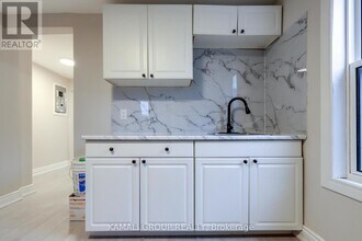 81 McMillan Dr in Oshawa, ON - Building Photo - Building Photo