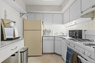 2025 N Lincoln St in Arlington, VA - Foto de edificio - Building Photo