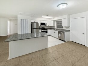 6805 Mathers Ln in Riverview, FL - Building Photo - Building Photo