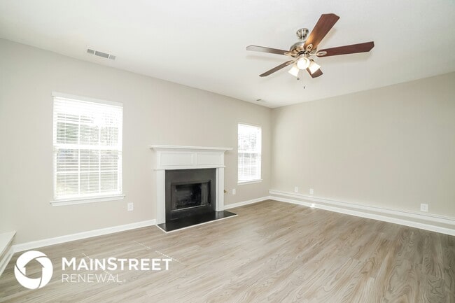 6801 Fireside Ln in College Park, GA - Building Photo - Building Photo