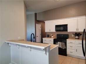 324 SW 39th St in Moore, OK - Building Photo - Building Photo