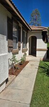 33364 Warwick Hills Rd in Yucaipa, CA - Building Photo - Building Photo