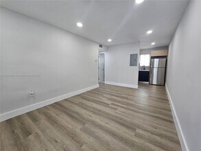 560 NE 63rd St in Miami, FL - Building Photo - Building Photo