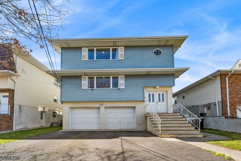 117 Burns Ave in Lodi, NJ - Building Photo