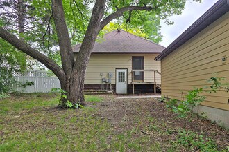 909 6th Ave in Brookings, SD - Building Photo - Building Photo