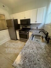 3706 Gelston Dr in Baltimore, MD - Foto de edificio - Building Photo