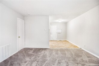 828 Pilot Ave in Fayetteville, NC - Building Photo - Building Photo