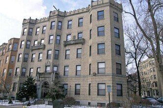 60 Queensberry St in Boston, MA - Foto de edificio - Building Photo