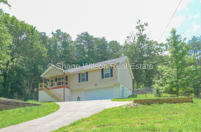 property at 530 Mount View Dr