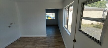 230 S Azusa Ave in Azusa, CA - Building Photo - Building Photo