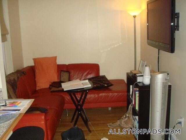 1189 Commonwealth Ave in Boston, MA - Building Photo - Building Photo
