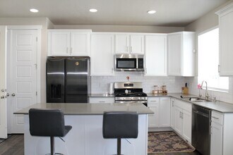 11342 S 1450 W in South Jordan, UT - Building Photo - Building Photo