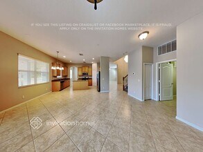19929 Tamiami Ave in Tampa, FL - Foto de edificio - Building Photo