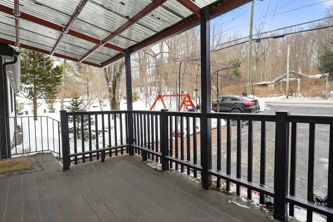 615 Monroe Tpke in Monroe, CT - Building Photo - Building Photo