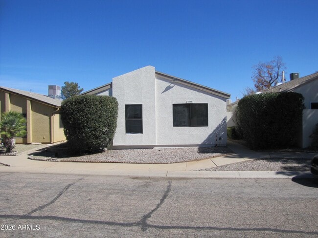 725 S Vía Serena in Sierra Vista, AZ - Building Photo - Building Photo