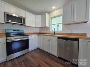 1411 Caldwell St in Gastonia, NC - Building Photo - Building Photo