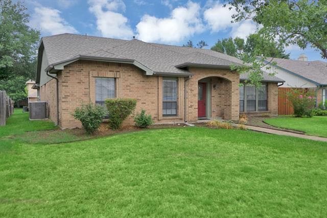 property at 6804 Beeman Dr