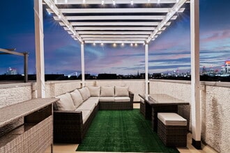 1124 N American St, Unit 9 in Philadelphia, PA - Foto de edificio - Building Photo
