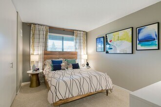 The Burlington in St. Paul, MN - Building Photo - Building Photo