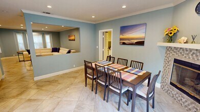 925 10th St in Coronado, CA - Building Photo - Building Photo