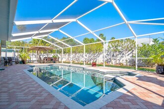 3003 W Vina Del Mar Blvd in St Pete Beach, FL - Building Photo - Building Photo