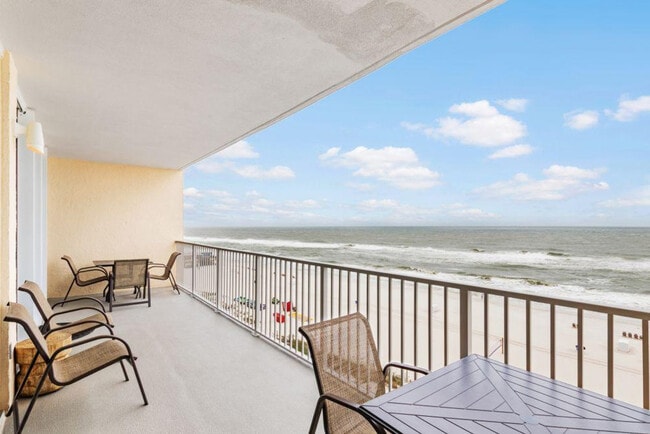 365 E Beach Blvd in Gulf Shores, AL - Building Photo - Building Photo