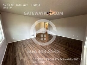 5723 NE 14th Ave in Portland, OR - Building Photo - Building Photo