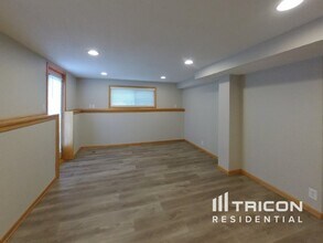 3607 Robinwood Terrace in Minnetonka, MN - Building Photo - Building Photo