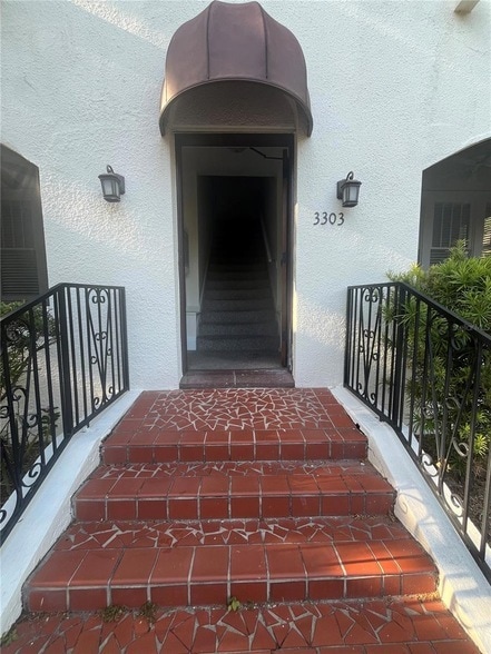3303 W Empedrado St, Unit 4 in Tampa, FL - Building Photo - Building Photo