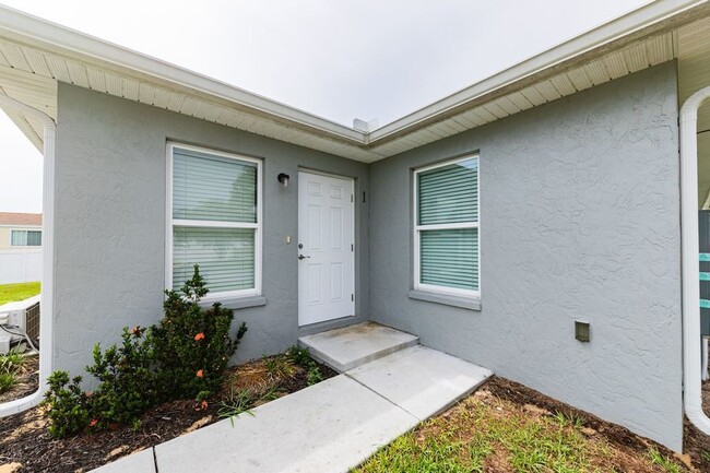 1210 Ave Z SE in Winter Haven, FL - Building Photo - Building Photo