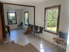 719 Wiggins St in Greenport, NY - Foto de edificio - Building Photo
